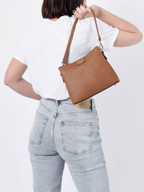 Cross Body Tas Grained Miniprix Bruin grained 20BE0901 ander zicht 1